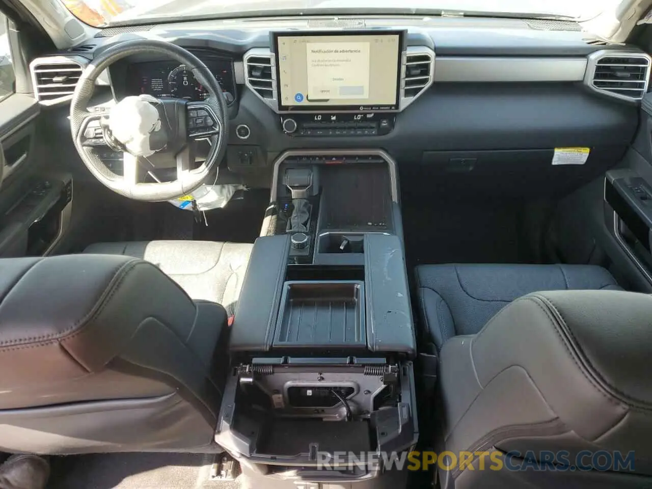 8 fotografías del automóvil dañado 5TFWA5DB2RX176553 TOYOTA TUNDRA 2024