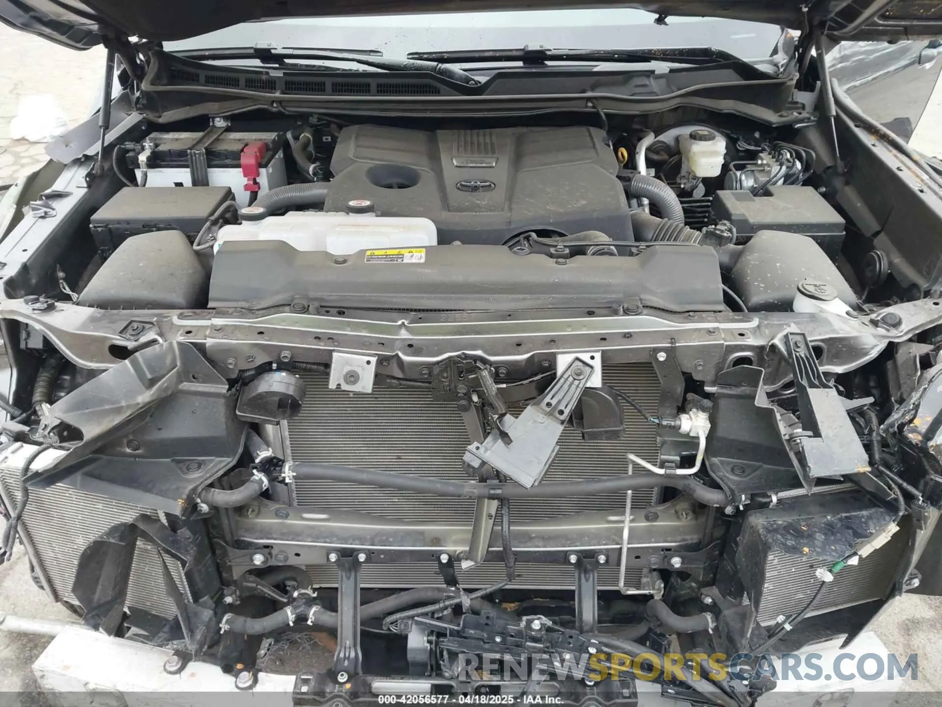10 fotografías del automóvil dañado 5TFWA5DB4RX228135 TOYOTA TUNDRA 2024