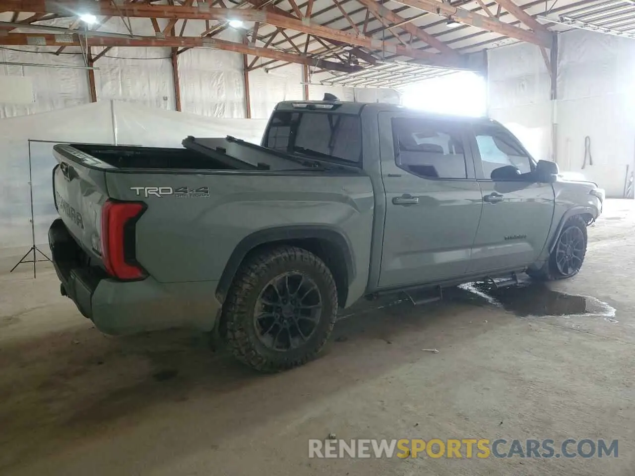 3 fotografías del automóvil dañado 5TFWA5DBXRX170418 TOYOTA TUNDRA 2024