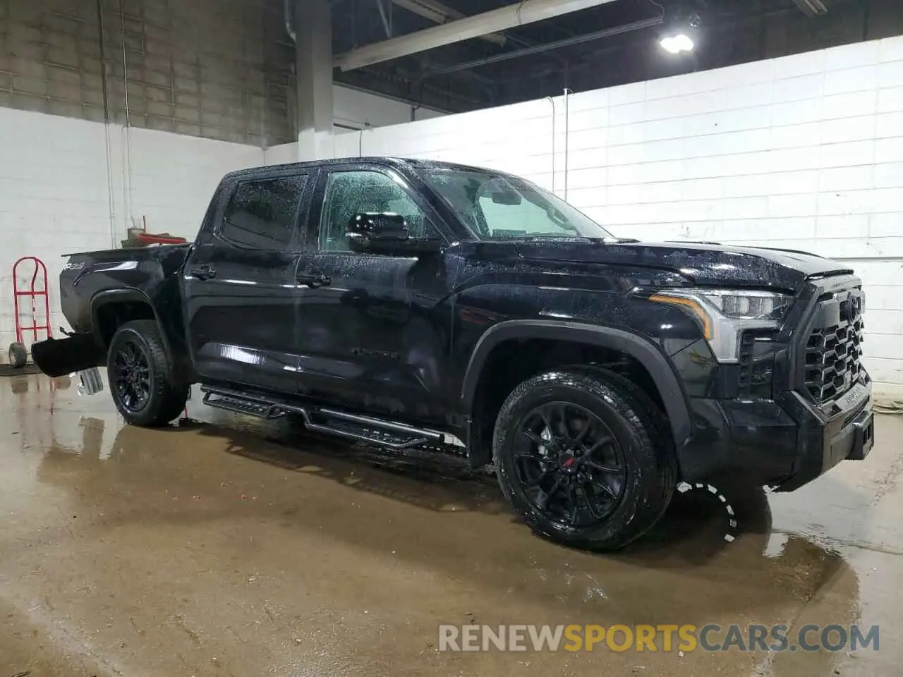 4 fotografías del automóvil dañado 5TFWC5DB5RX064503 TOYOTA TUNDRA 2024