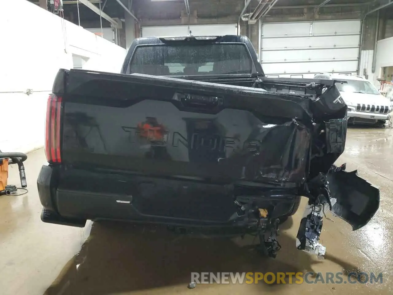 6 fotografías del automóvil dañado 5TFWC5DB5RX064503 TOYOTA TUNDRA 2024
