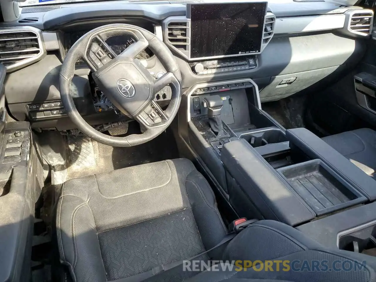 8 fotografías del automóvil dañado 5TFWC5DB8RX047050 TOYOTA TUNDRA 2024