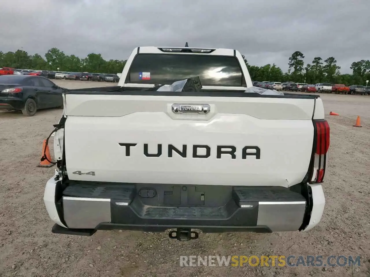 6 fotografías del automóvil dañado 5TFJA5DB5SX272919 TOYOTA TUNDRA 2025