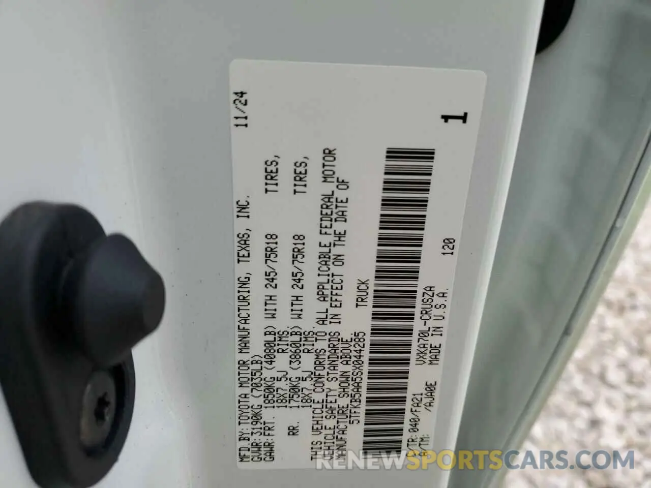 15 fotografías del automóvil dañado 5TFKB5AA5SX044285 TOYOTA TUNDRA 2025