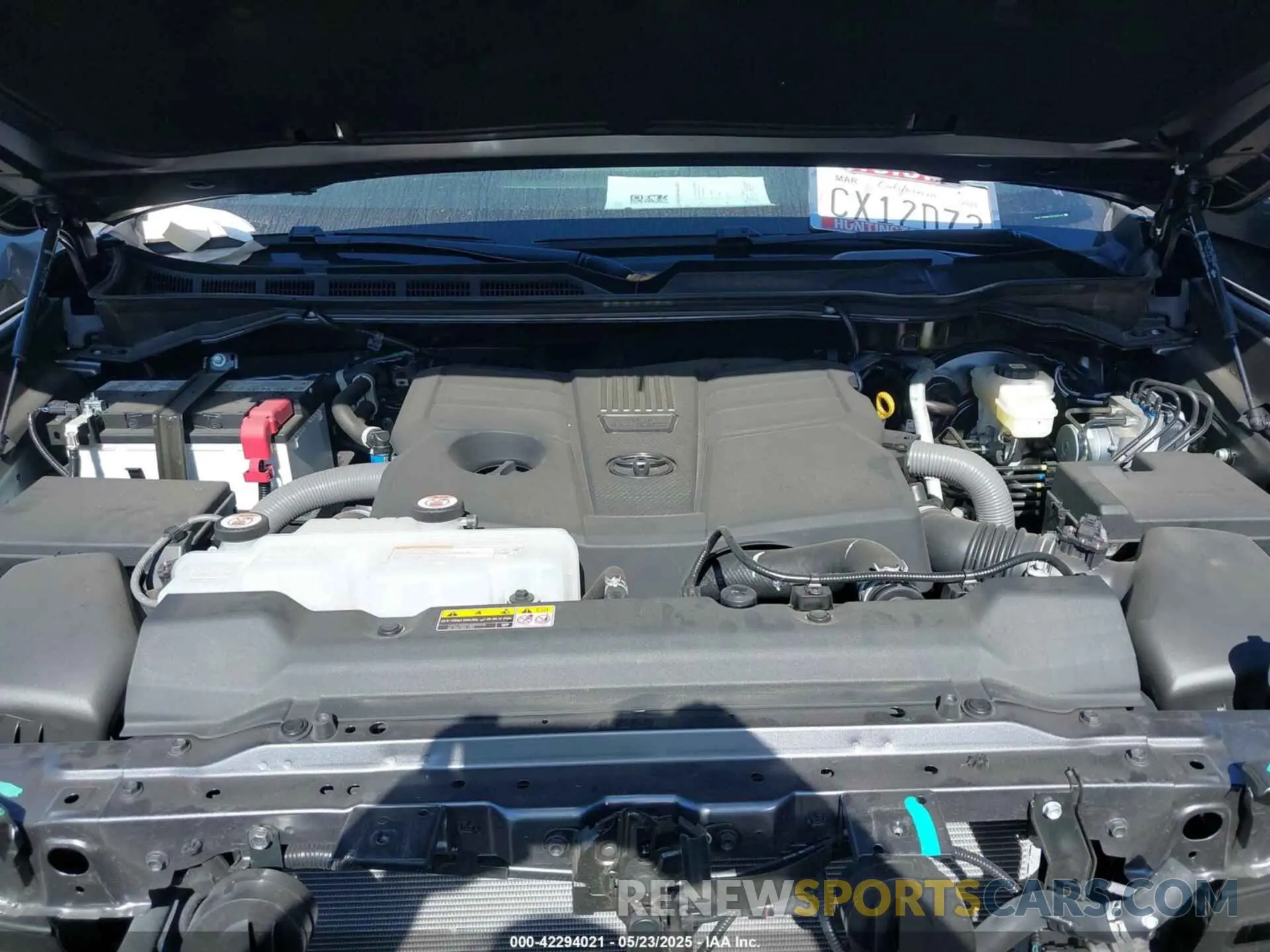 10 fotografías del automóvil dañado 5TFLA5DB1SX263126 TOYOTA TUNDRA 2025