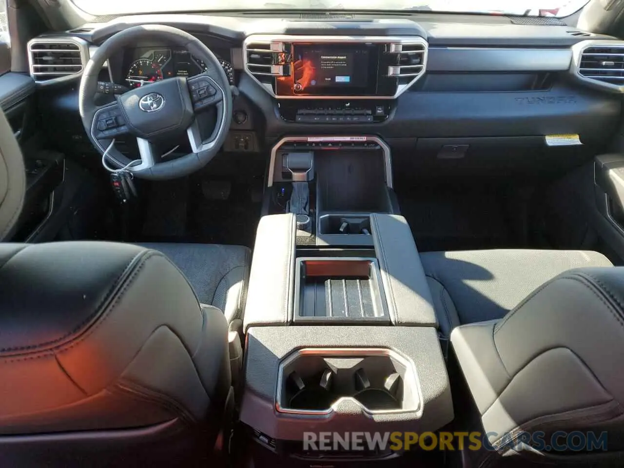 8 fotografías del automóvil dañado 5TFLA5DBXSX238970 TOYOTA TUNDRA 2025