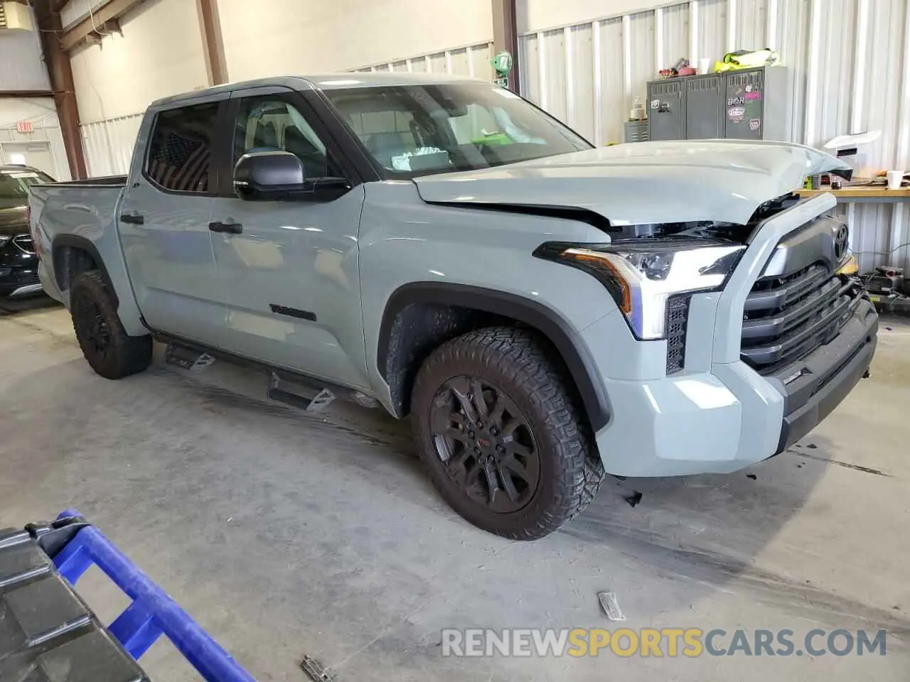 4 fotografías del automóvil dañado 5TFLA5DBXSX240279 TOYOTA TUNDRA 2025