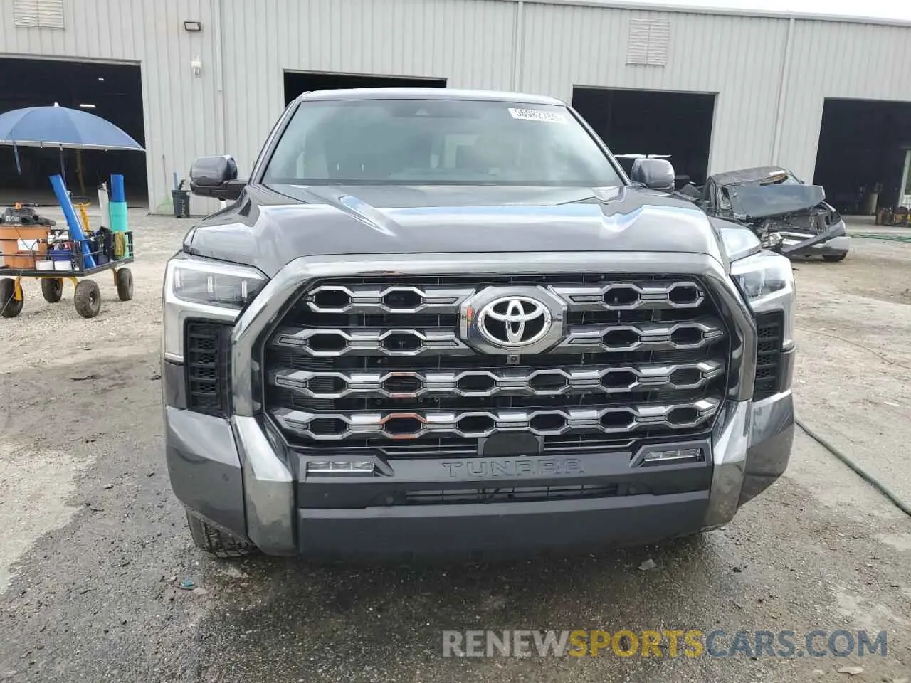 5 fotografías del automóvil dañado 5TFNA5DBXSX279690 TOYOTA TUNDRA 2025