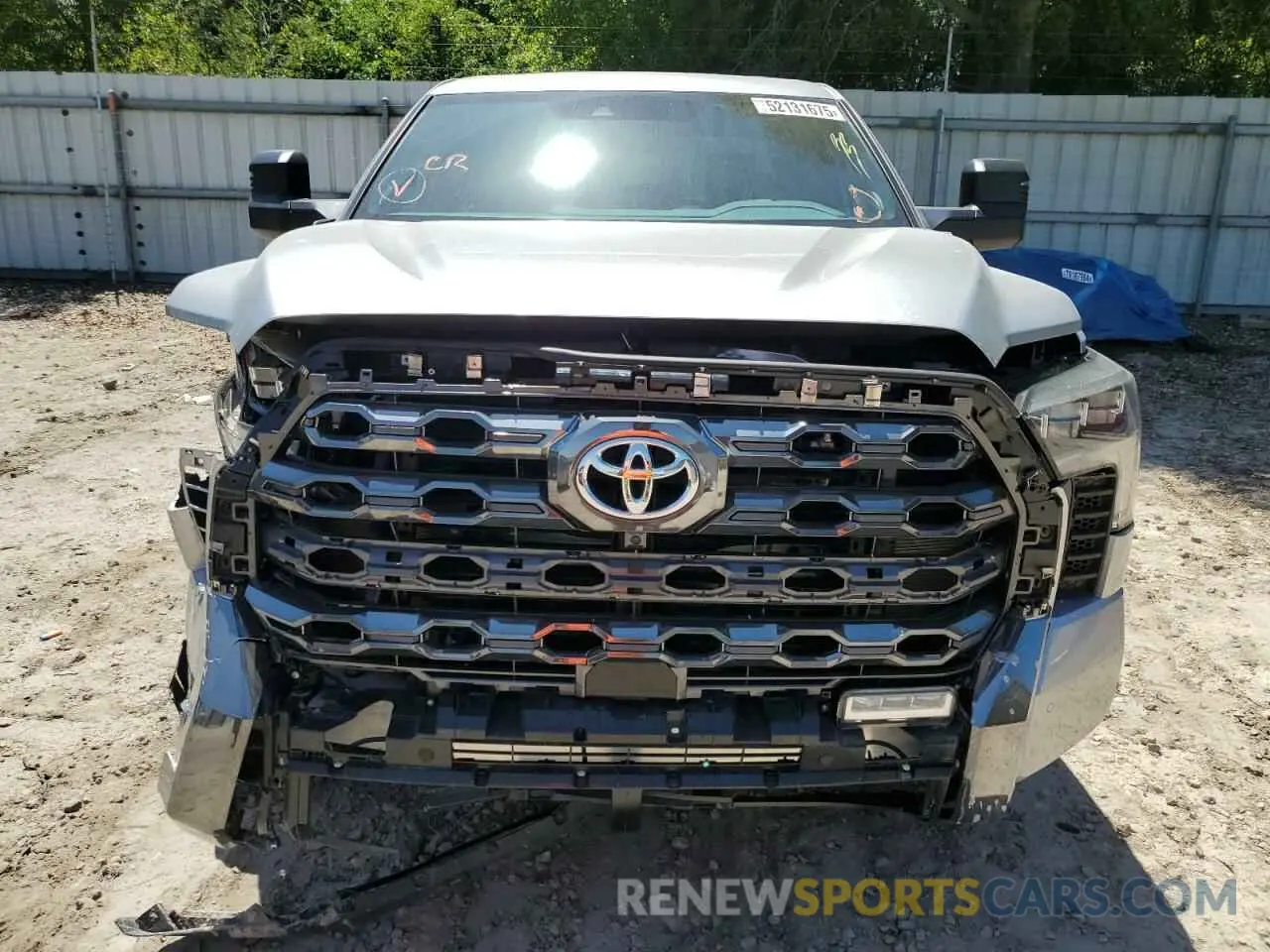 5 fotografías del automóvil dañado 5TFNA5EC5SX036862 TOYOTA TUNDRA 2025