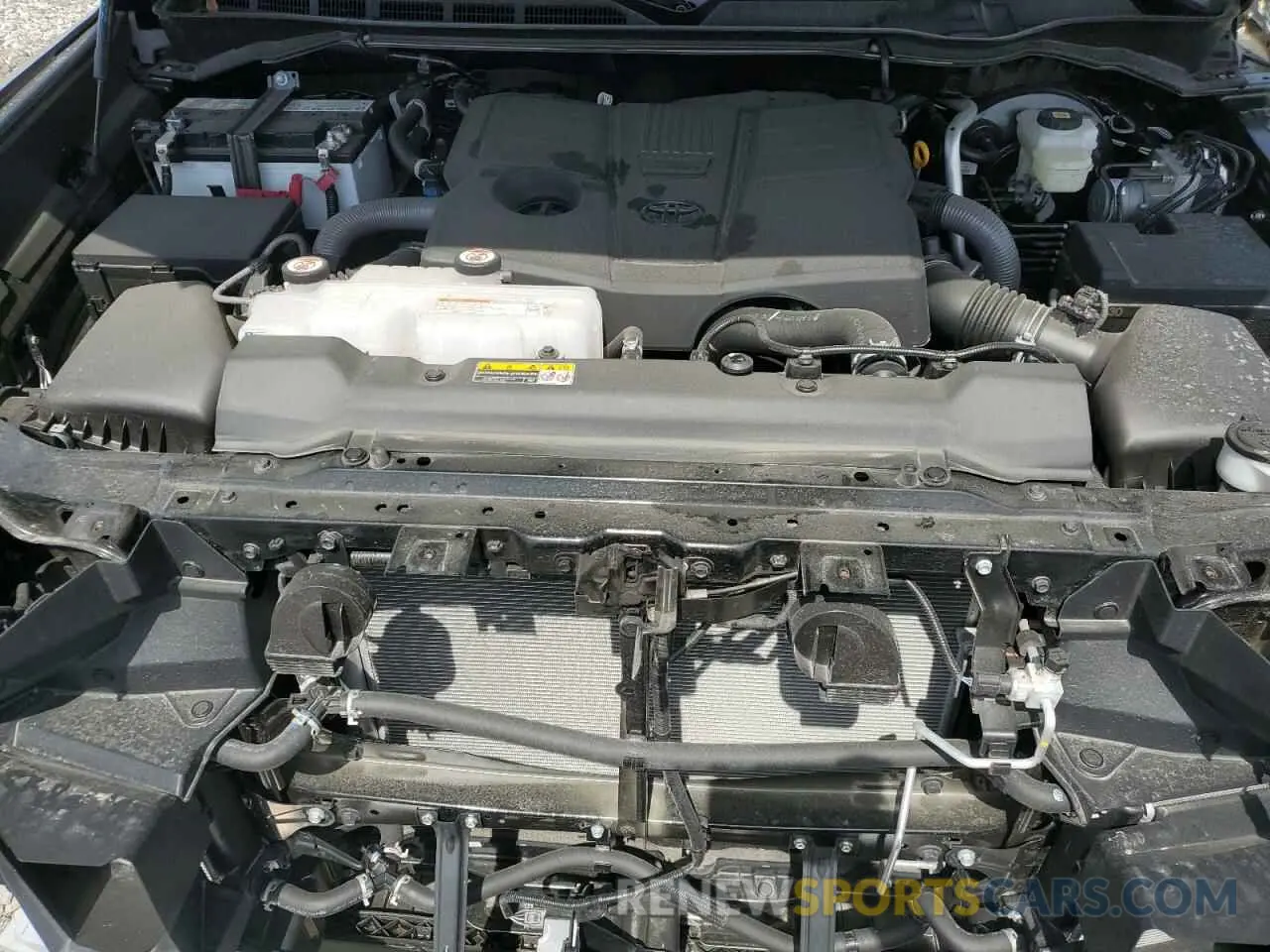 11 fotografías del automóvil dañado 5TFWA5DBXSX247567 TOYOTA TUNDRA 2025
