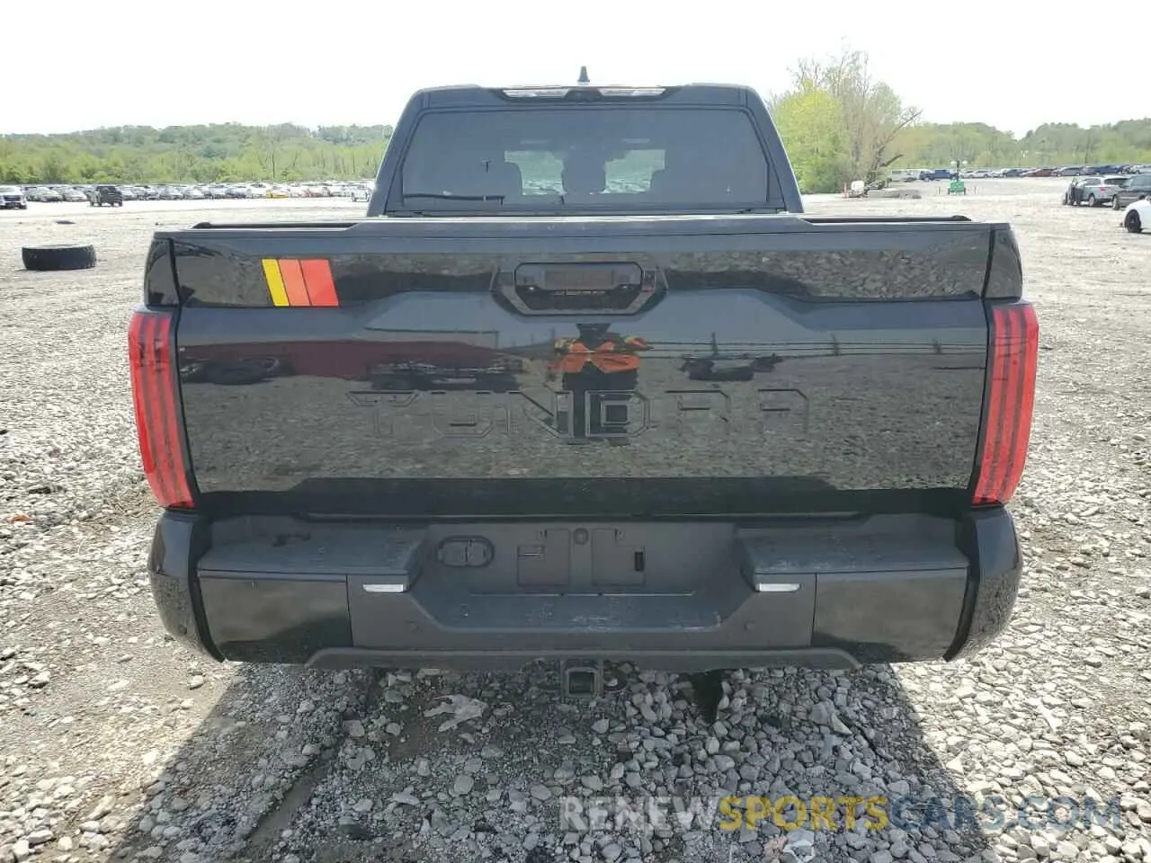 6 fotografías del automóvil dañado 5TFWA5DBXSX247567 TOYOTA TUNDRA 2025