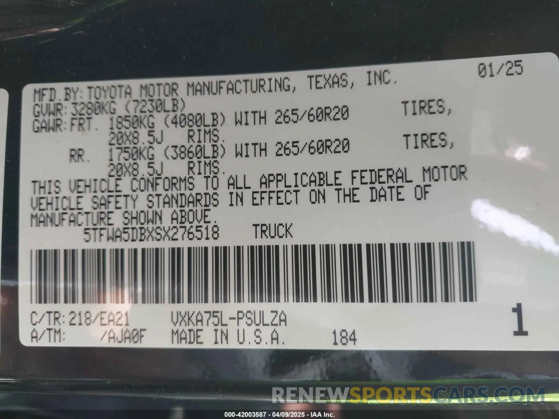 9 fotografías del automóvil dañado 5TFWA5DBXSX276518 TOYOTA TUNDRA 2025