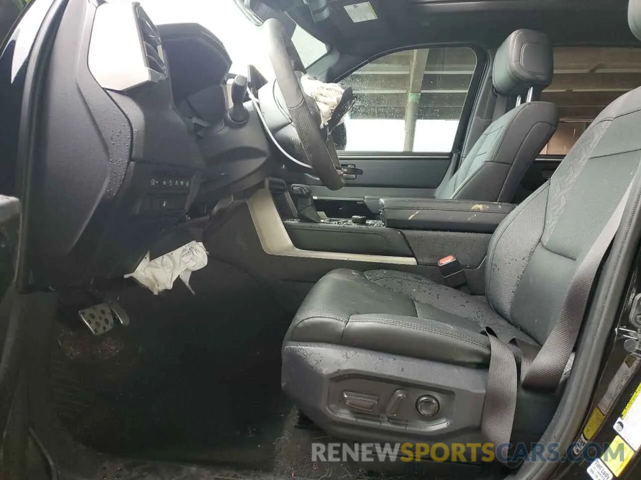 7 fotografías del automóvil dañado 5TFWA5EC2SX038217 TOYOTA TUNDRA 2025