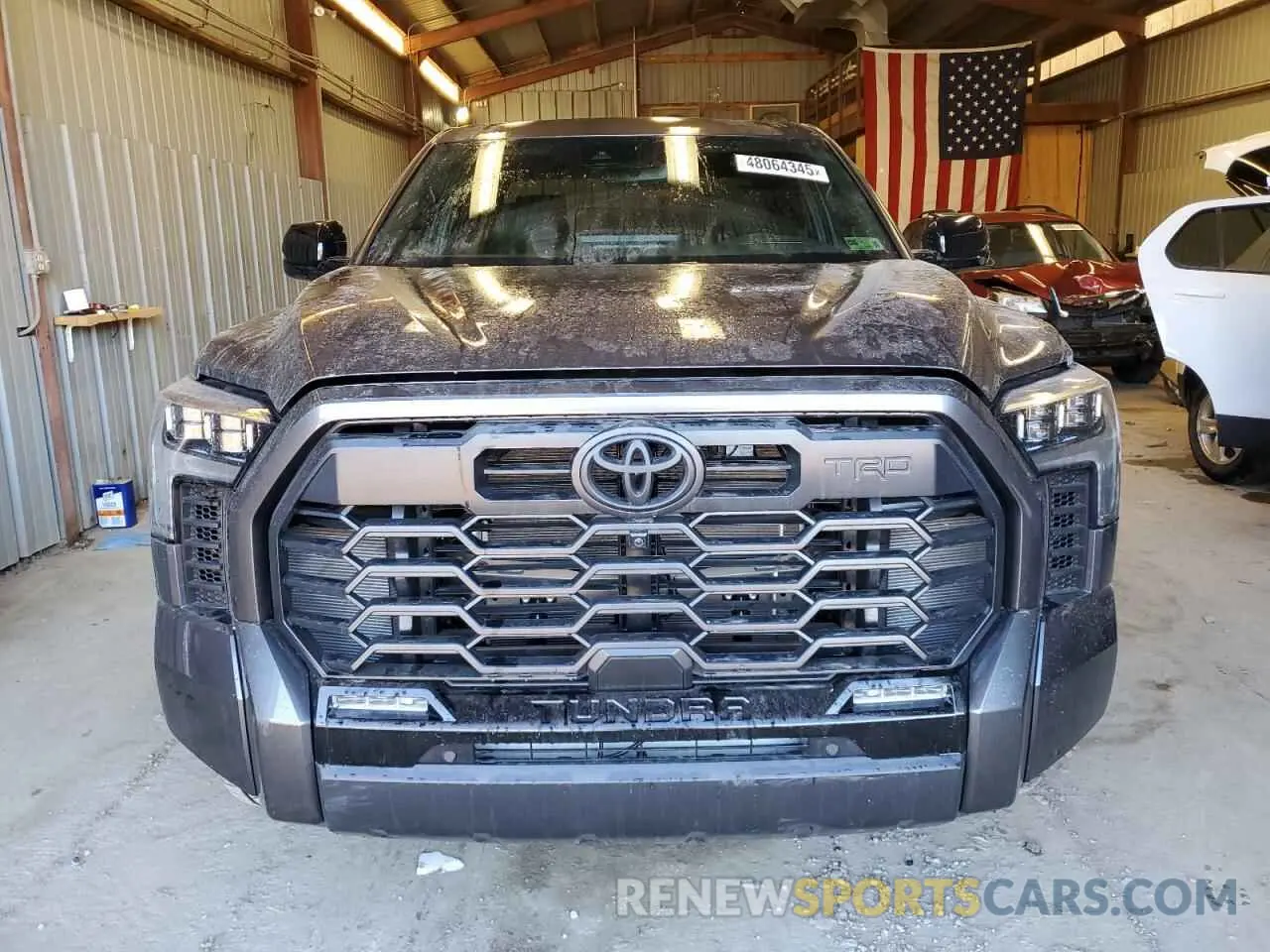 5 fotografías del automóvil dañado 5TFWA5EC3SX039490 TOYOTA TUNDRA 2025