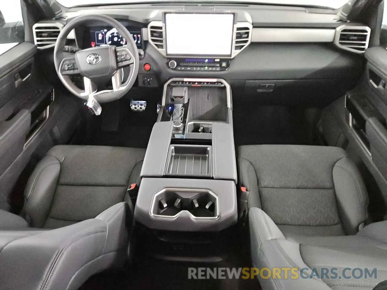 8 fotografías del automóvil dañado 5TFWC5EC2SX009004 TOYOTA TUNDRA 2025