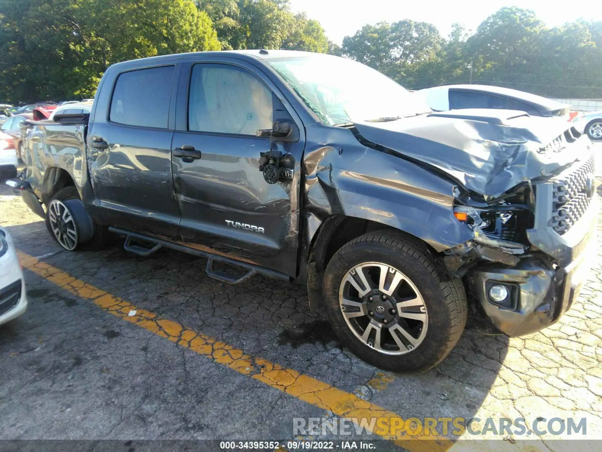 6 fotografías del automóvil dañado 5TFEY5F17KX247747 TOYOTA TUNDRA 2WD 2019