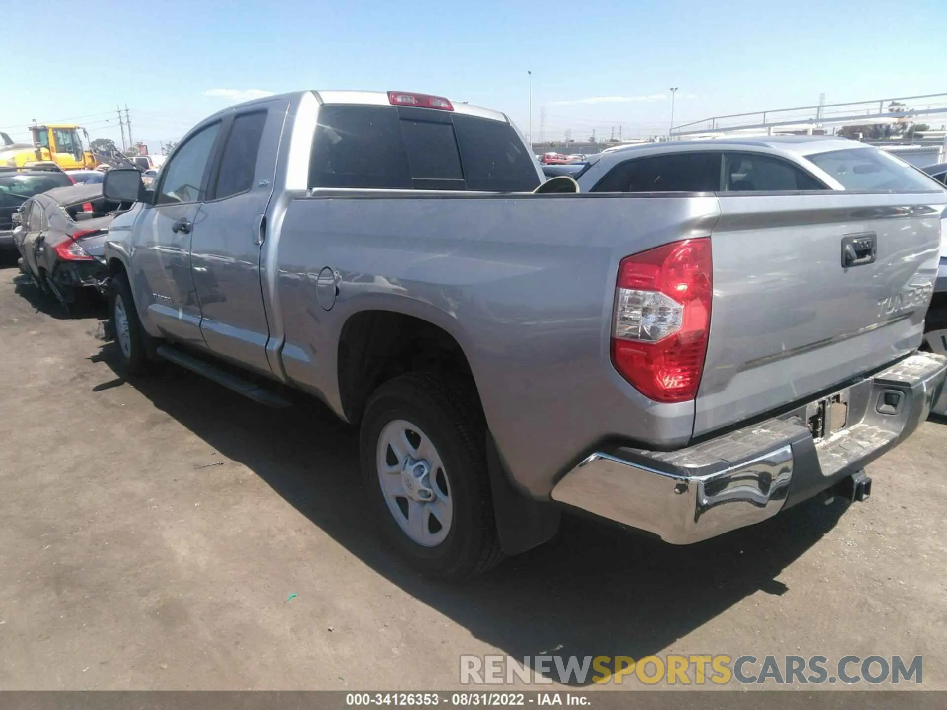 3 fotografías del automóvil dañado 5TFRM5F14KX140958 TOYOTA TUNDRA 2WD 2019