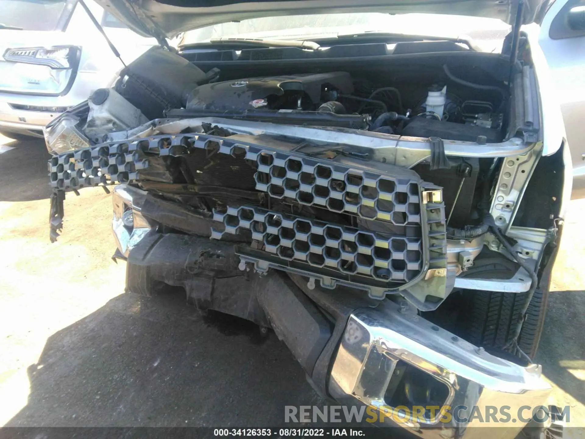 6 fotografías del automóvil dañado 5TFRM5F14KX140958 TOYOTA TUNDRA 2WD 2019