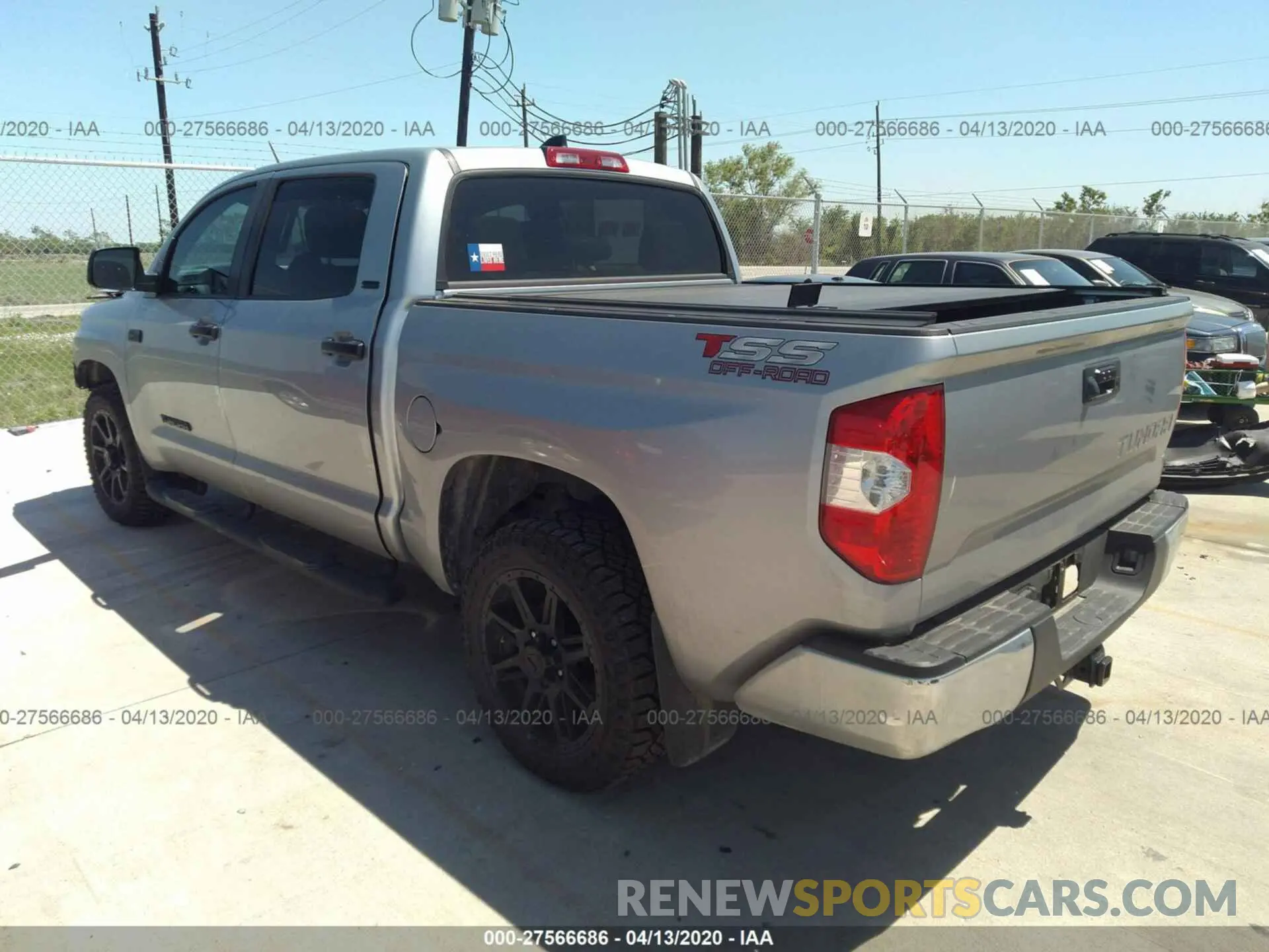 3 fotografías del automóvil dañado 5TFEY5F11LX256378 TOYOTA TUNDRA 2WD 2020