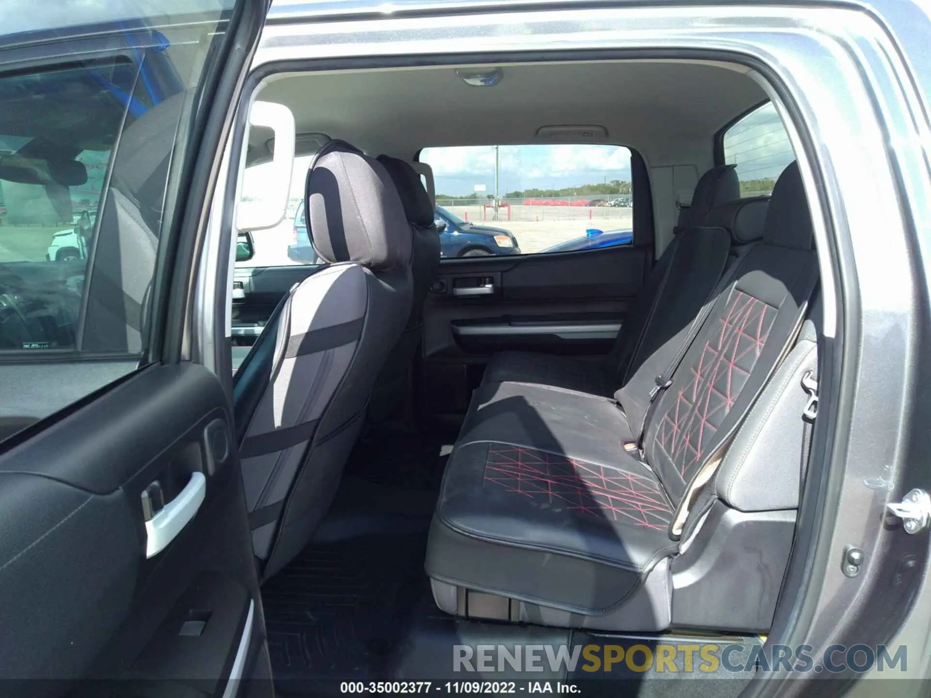 8 fotografías del automóvil dañado 5TFEY5F11MX283470 TOYOTA TUNDRA 2WD 2021
