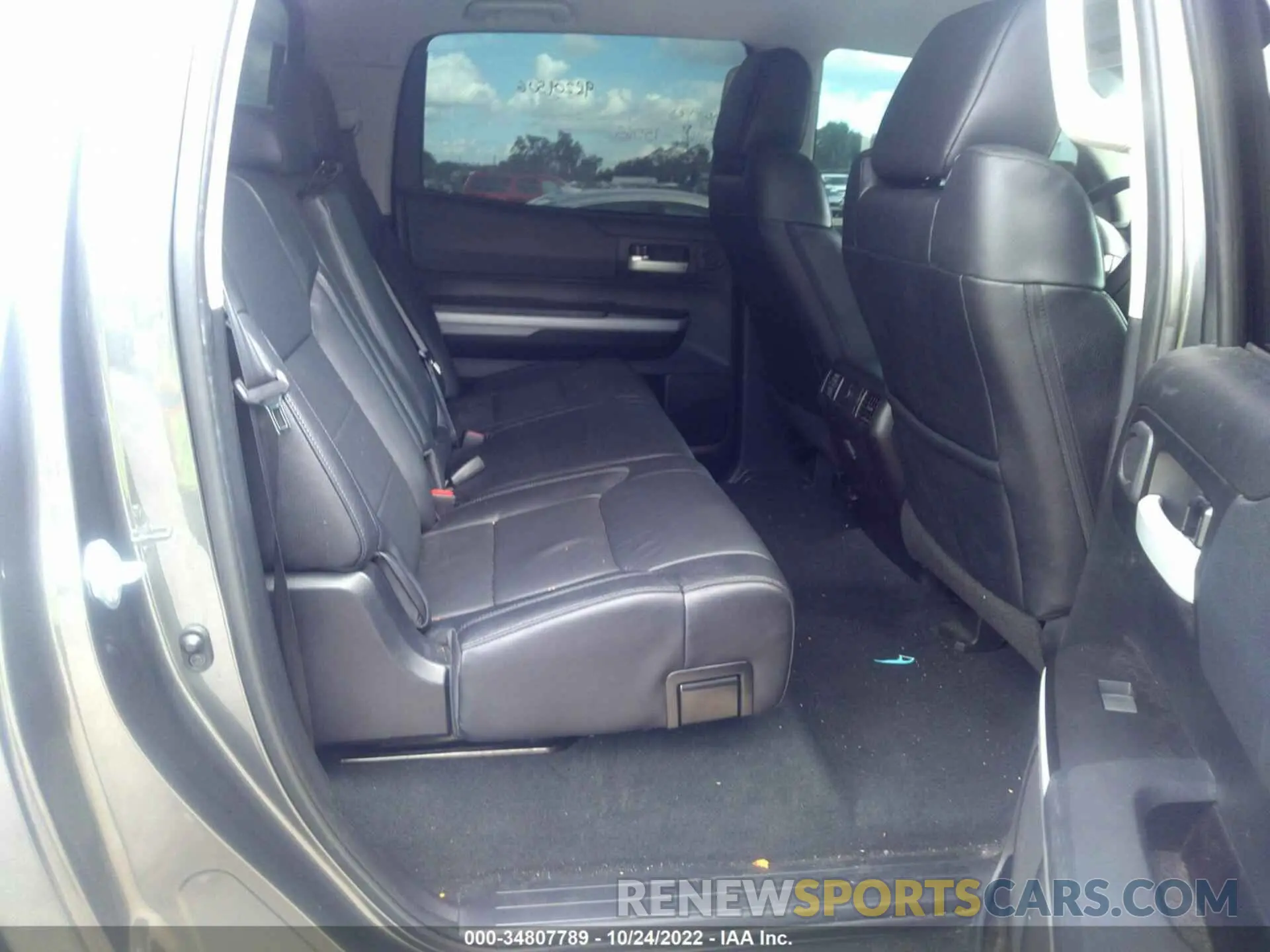 8 fotografías del automóvil dañado 5TFEY5F11MX286837 TOYOTA TUNDRA 2WD 2021