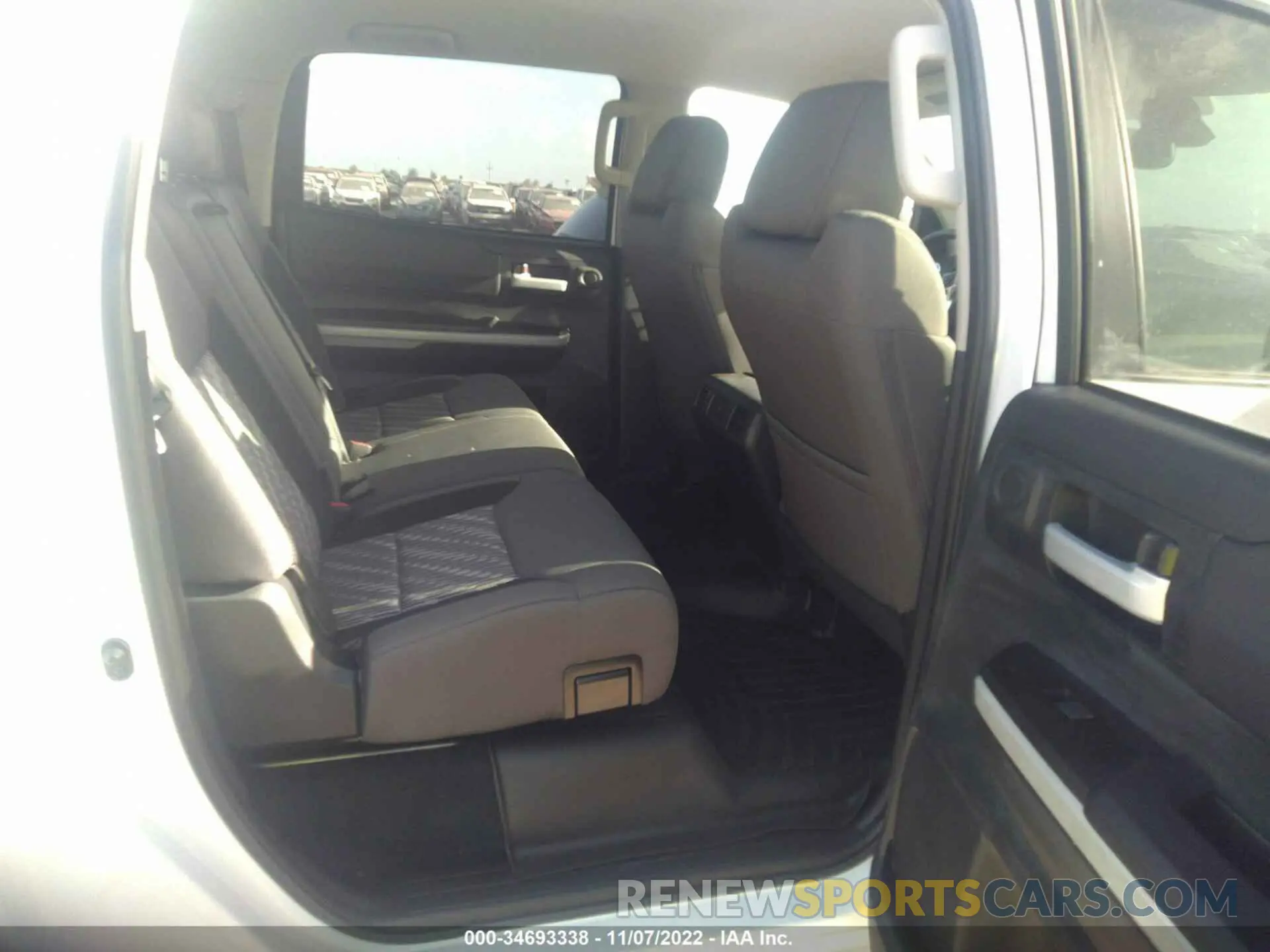 8 fotografías del automóvil dañado 5TFEY5F17MX287331 TOYOTA TUNDRA 2WD 2021