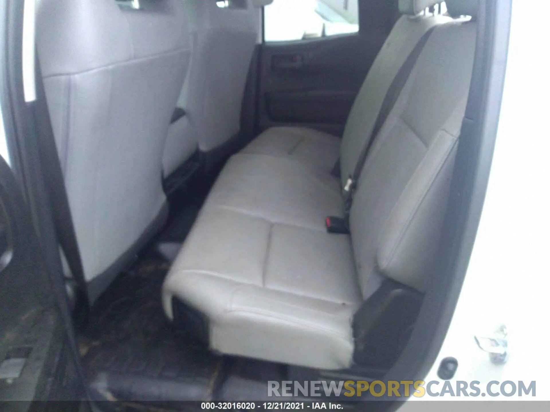 8 fotografías del automóvil dañado 5TFTY5F1XMX011944 TOYOTA TUNDRA 2WD 2021