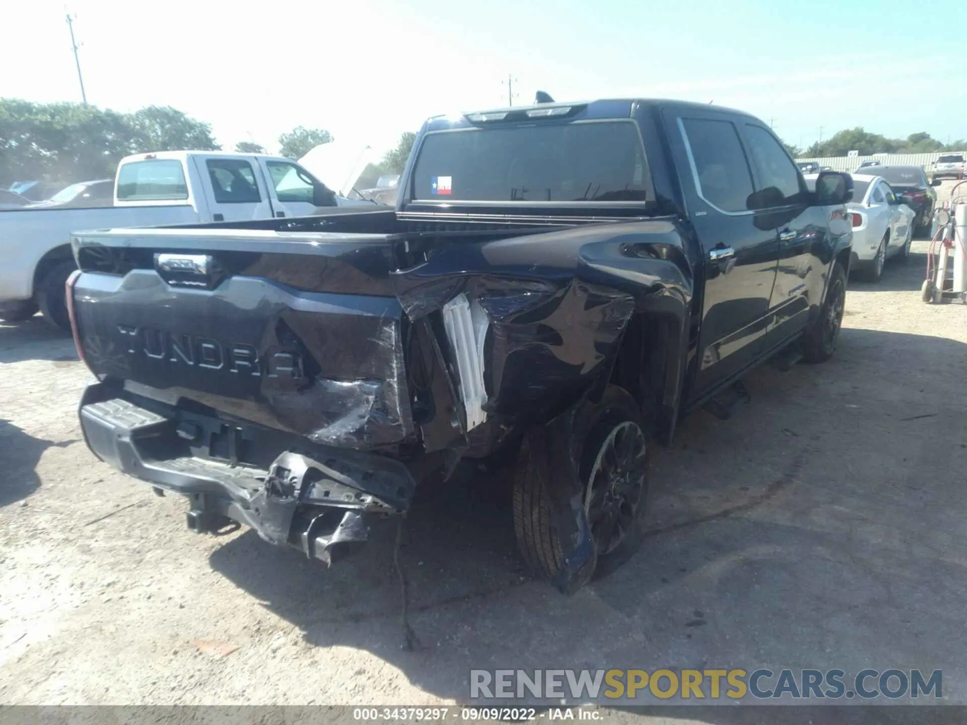 4 fotografías del automóvil dañado 5TFJA5AB0NX003168 TOYOTA TUNDRA 2WD 2022
