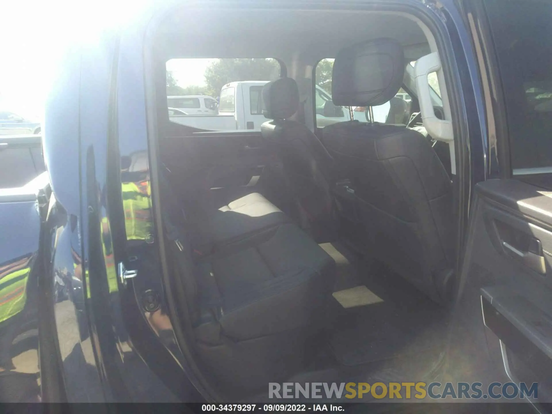 8 fotografías del automóvil dañado 5TFJA5AB0NX003168 TOYOTA TUNDRA 2WD 2022