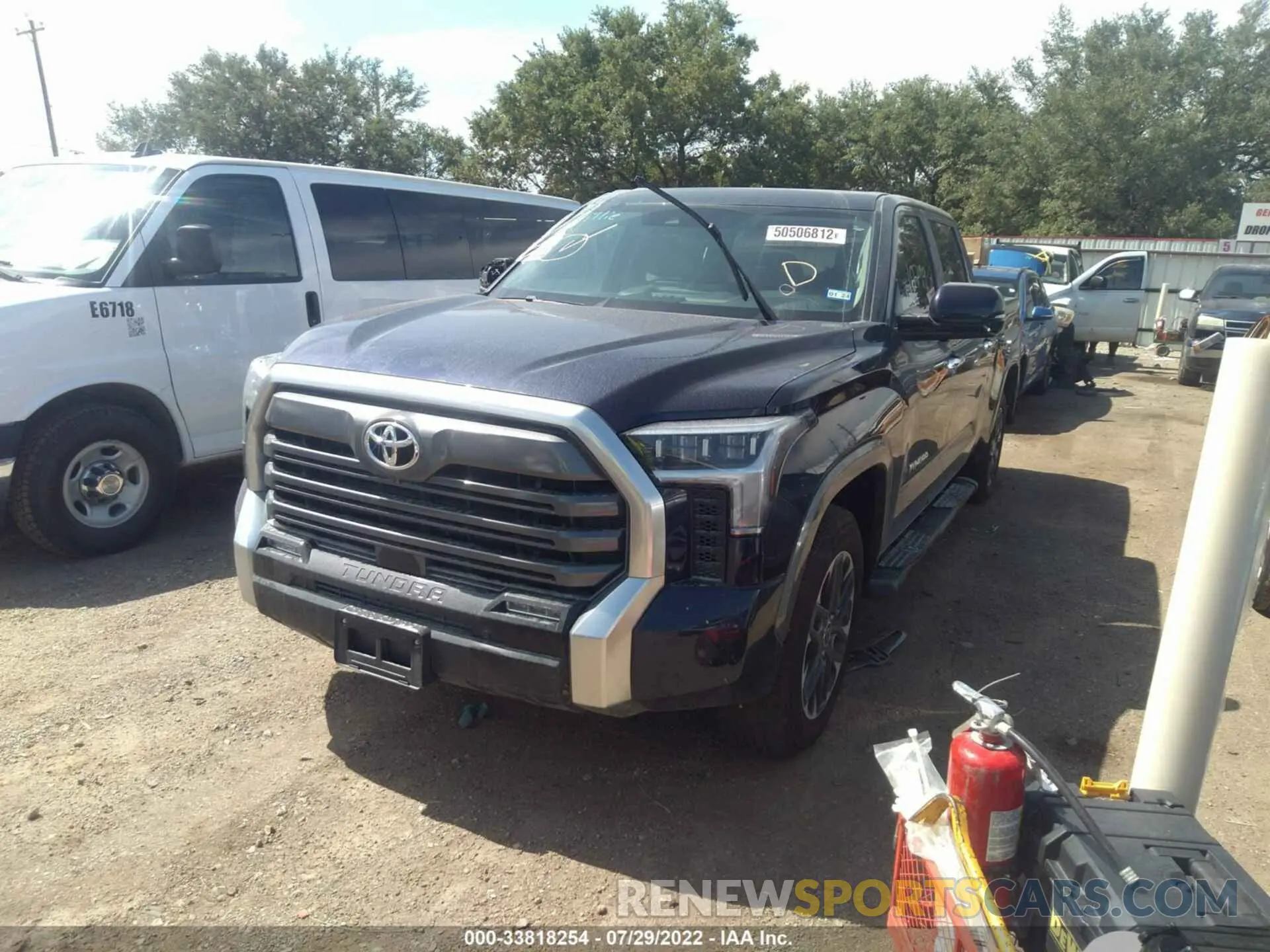 2 fotografías del automóvil dañado 5TFJA5BC1NX001291 TOYOTA TUNDRA 2WD 2022