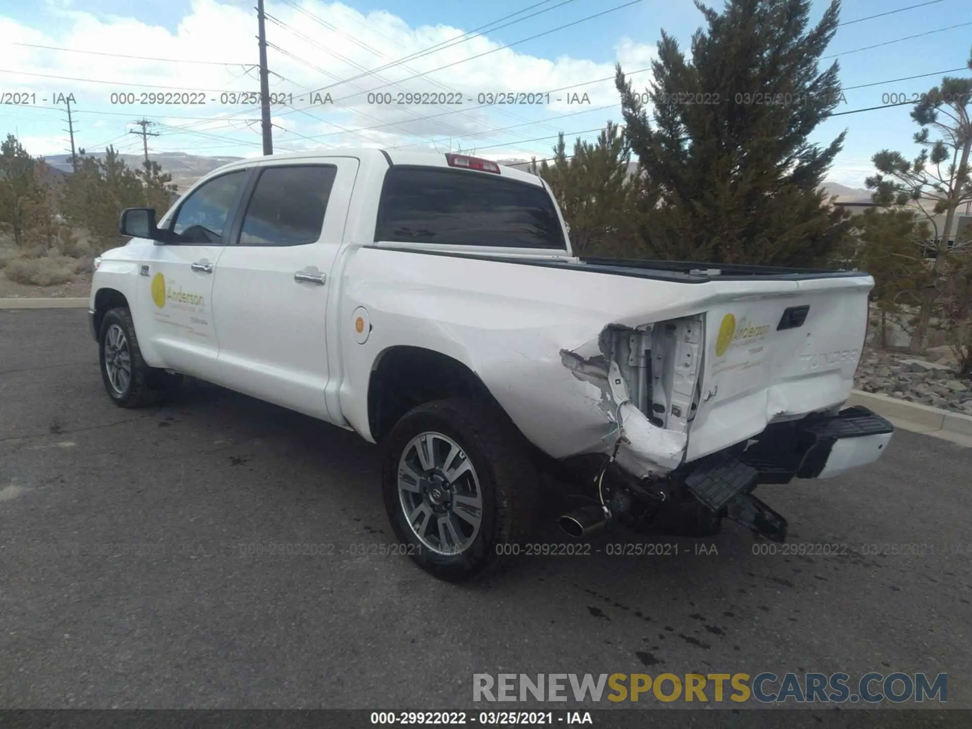 3 fotografías del automóvil dañado 5TFAY5F13KX787756 TOYOTA TUNDRA 4WD 2019