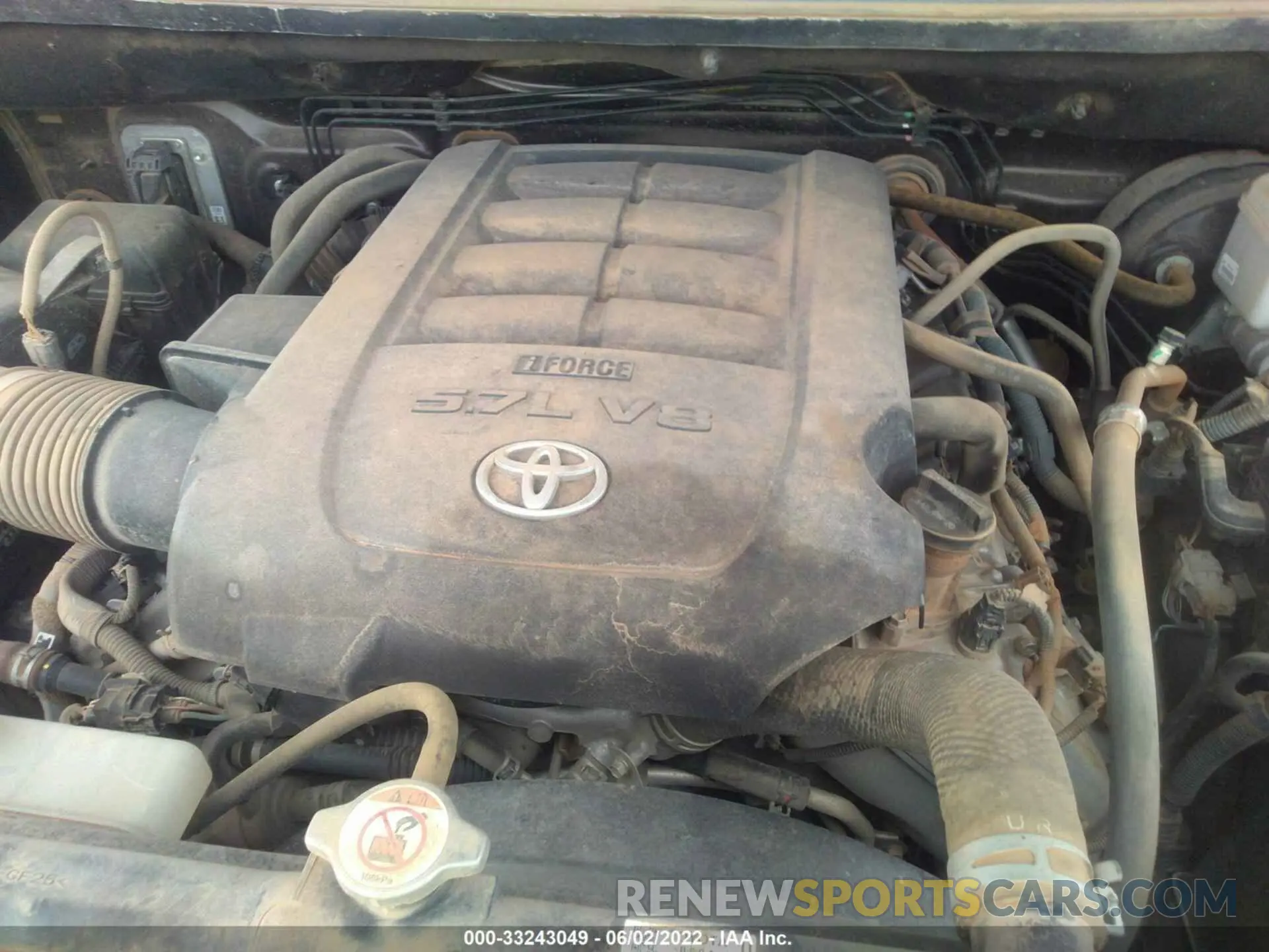 10 fotografías del automóvil dañado 5TFAY5F15KX787855 TOYOTA TUNDRA 4WD 2019