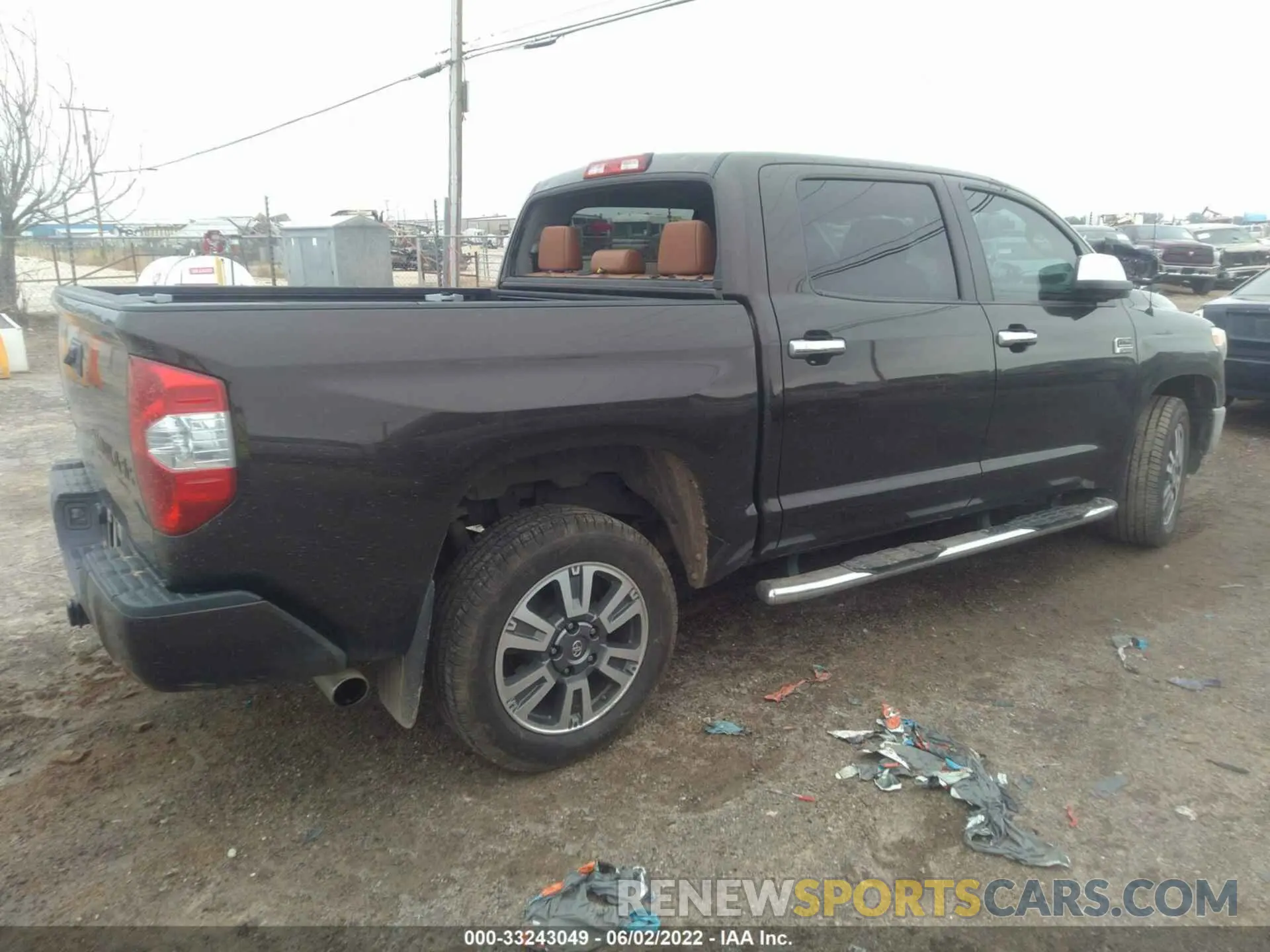 4 fotografías del automóvil dañado 5TFAY5F15KX787855 TOYOTA TUNDRA 4WD 2019