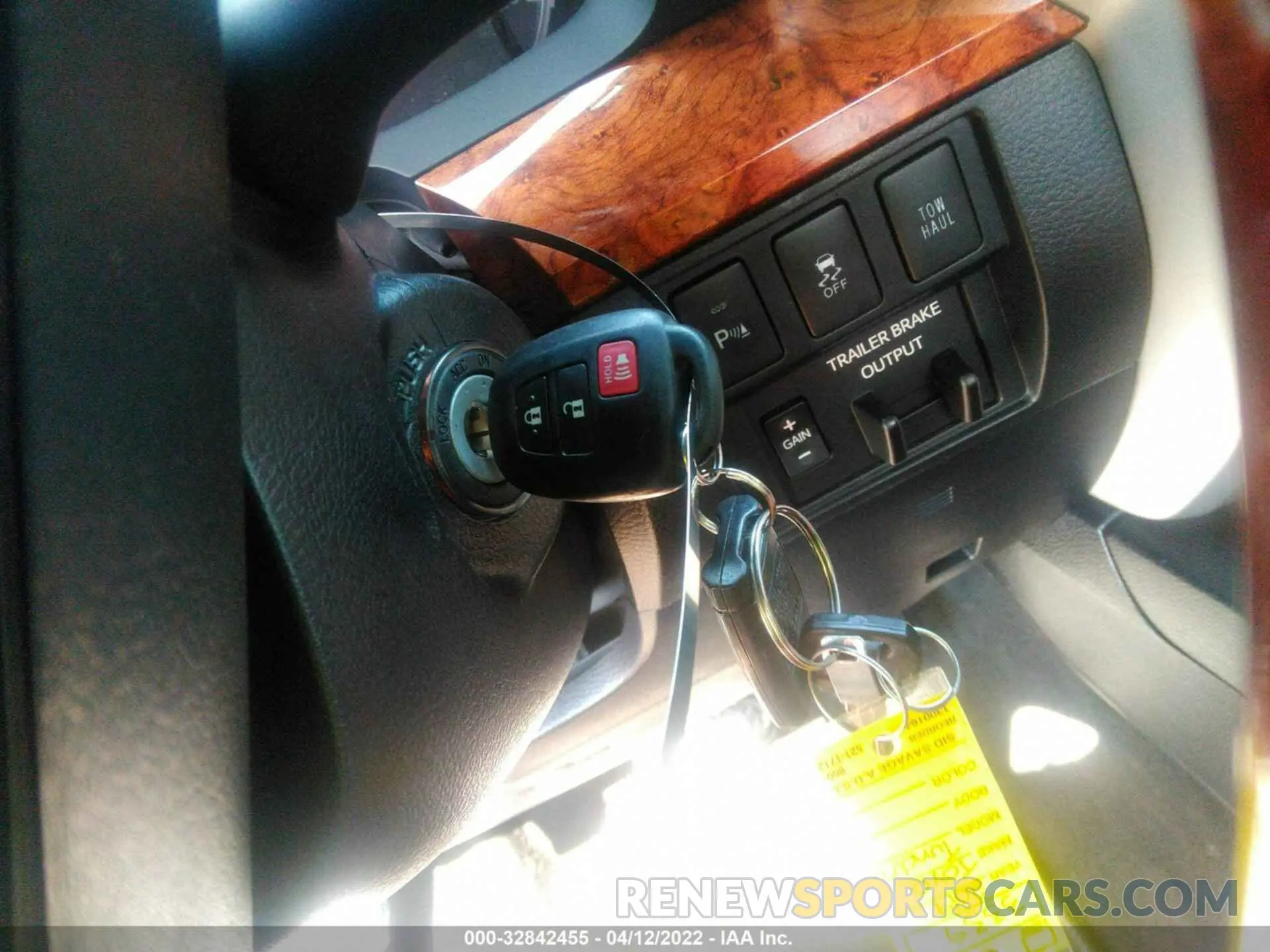 11 fotografías del automóvil dañado 5TFAY5F18KX797098 TOYOTA TUNDRA 4WD 2019