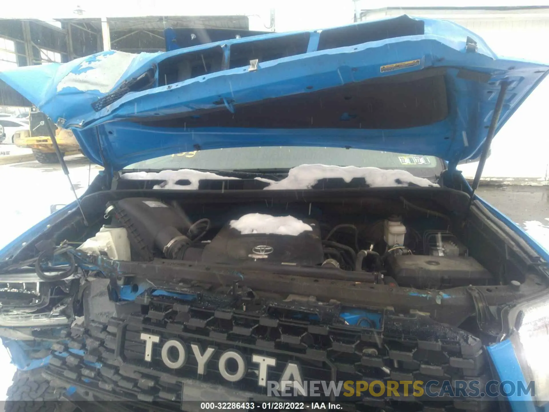 10 fotografías del automóvil dañado 5TFDY5F11KX798686 TOYOTA TUNDRA 4WD 2019