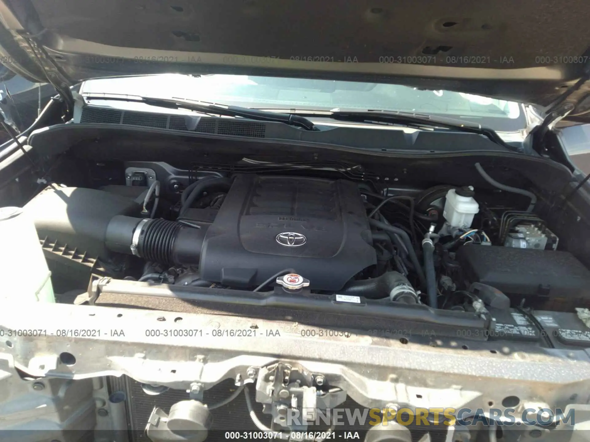 10 fotografías del automóvil dañado 5TFDY5F11KX822775 TOYOTA TUNDRA 4WD 2019