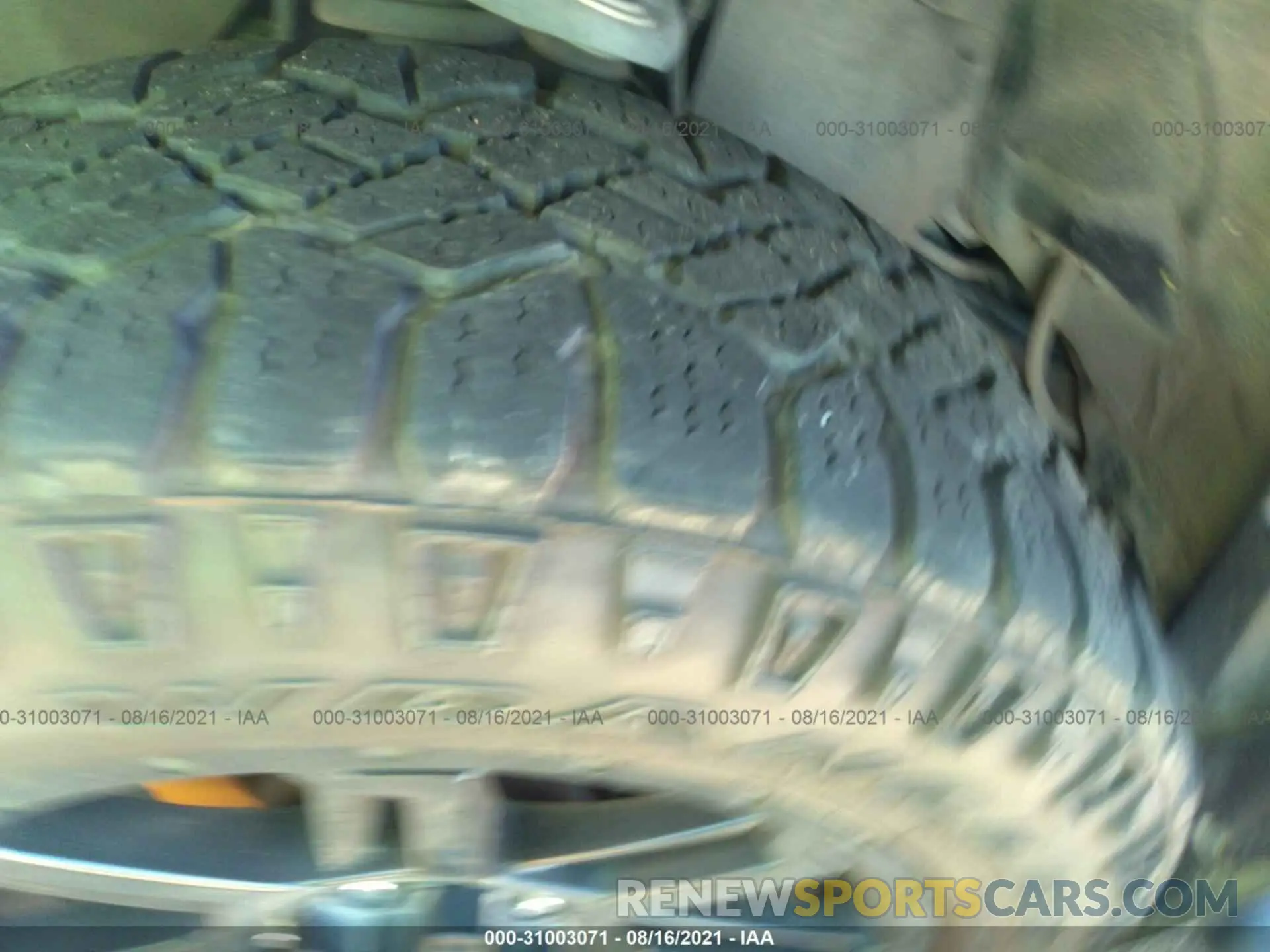 12 fotografías del automóvil dañado 5TFDY5F11KX822775 TOYOTA TUNDRA 4WD 2019
