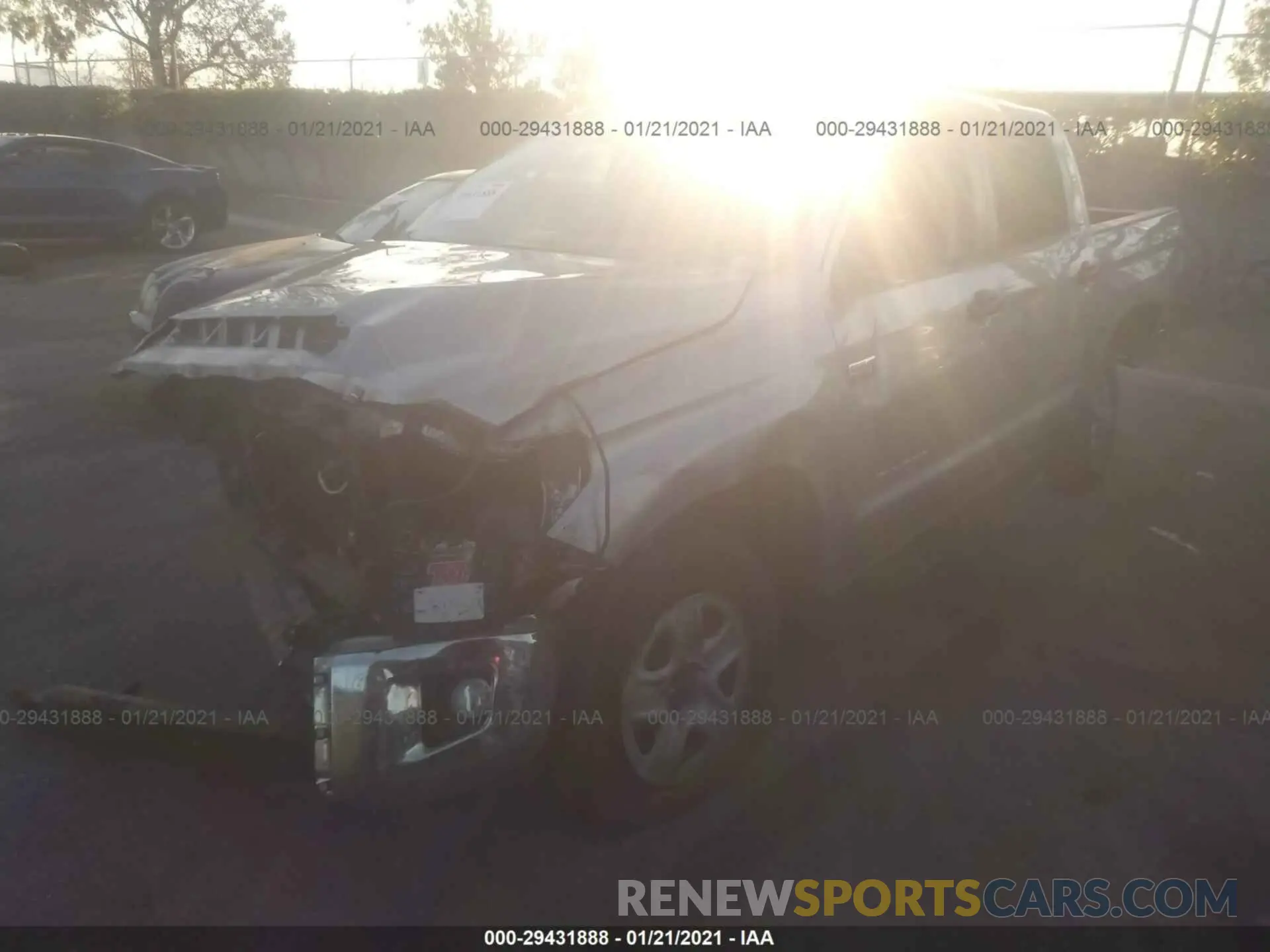 2 fotografías del automóvil dañado 5TFDY5F16KX852564 TOYOTA TUNDRA 4WD 2019
