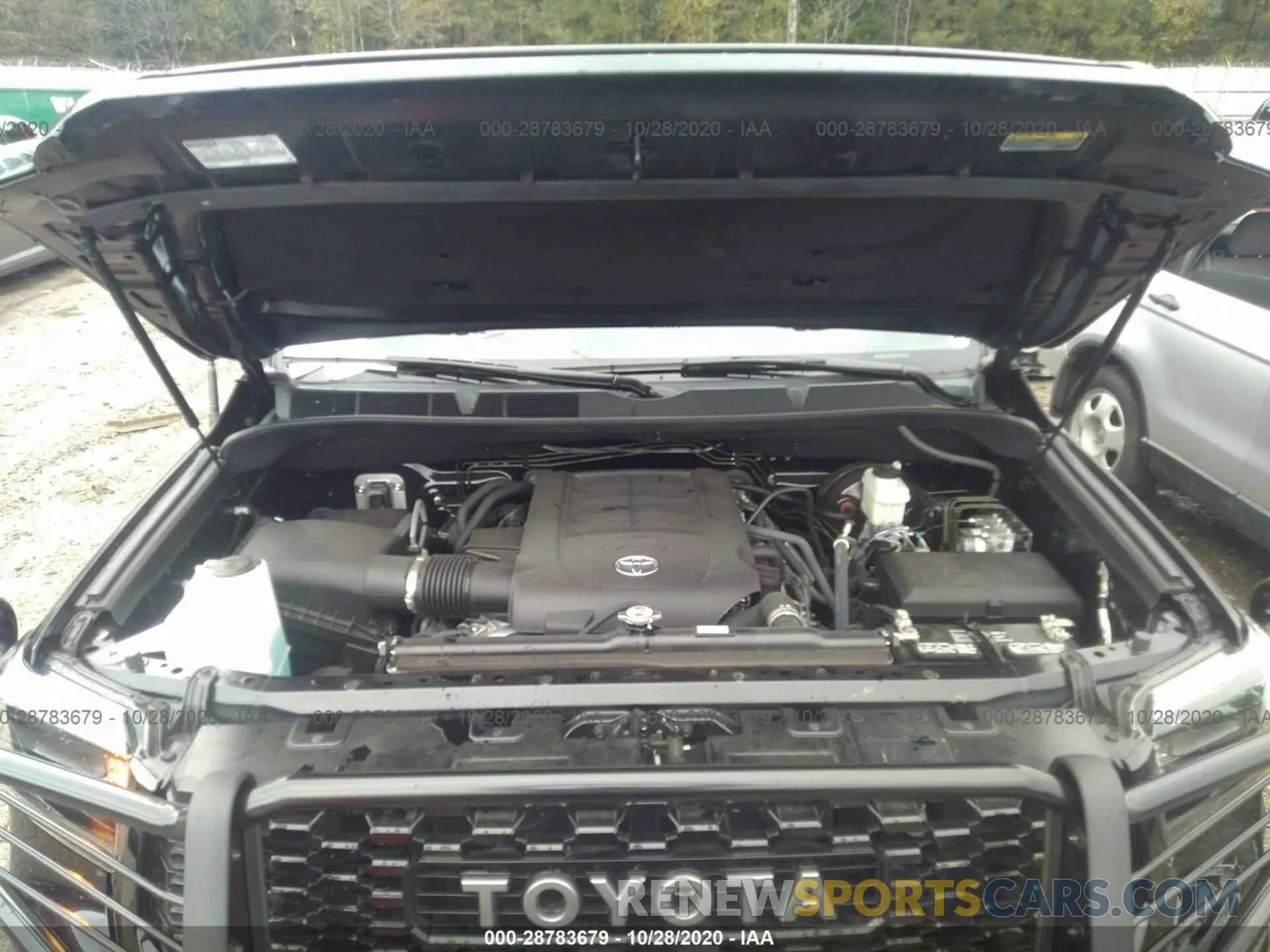 10 fotografías del automóvil dañado 5TFDY5F17KX843775 TOYOTA TUNDRA 4WD 2019