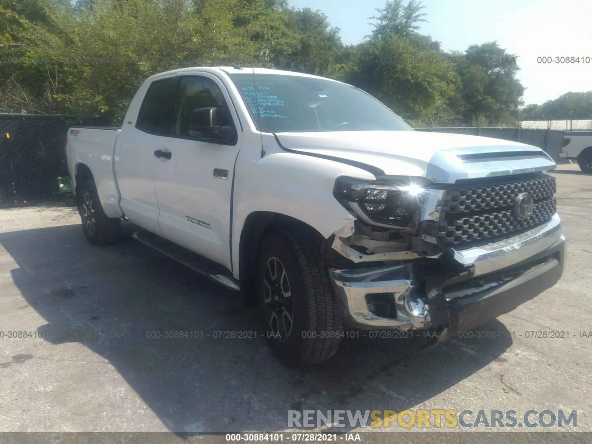 1 fotografías del automóvil dañado 5TFUW5F18KX782104 TOYOTA TUNDRA 4WD 2019