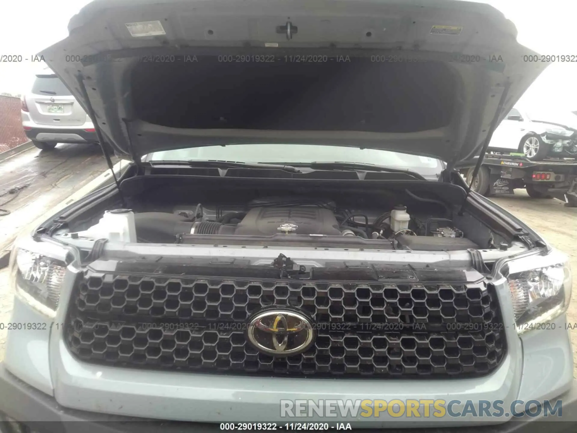 10 fotografías del automóvil dañado 5TFUW5F19KX850930 TOYOTA TUNDRA 4WD 2019