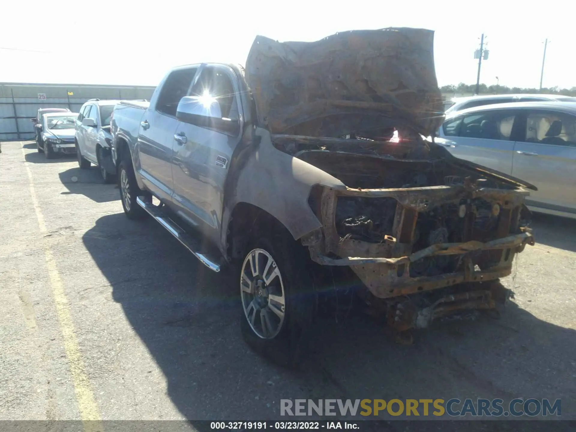 1 fotografías del automóvil dañado 5TFAY5F10LX901746 TOYOTA TUNDRA 4WD 2020