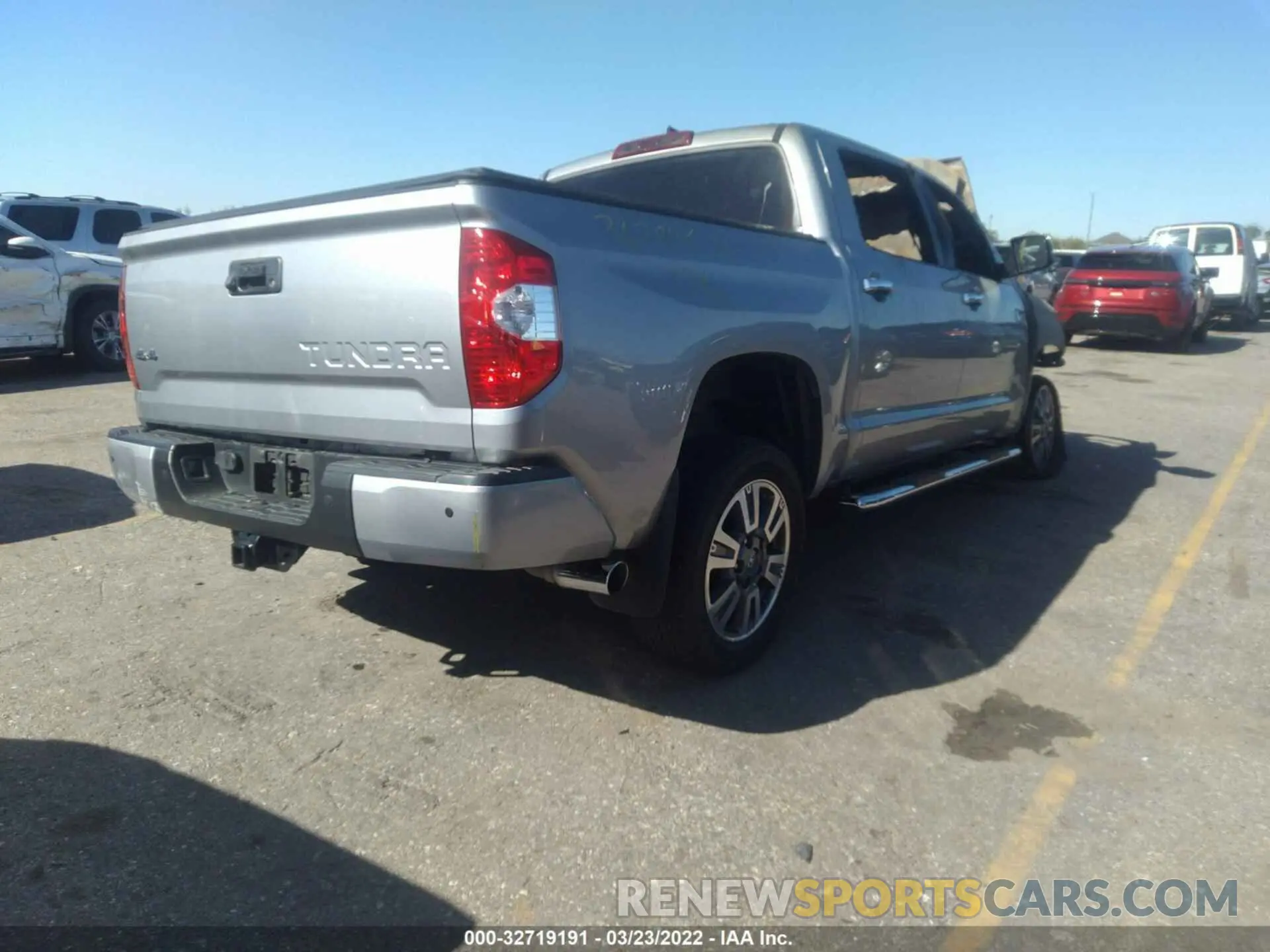 4 fotografías del automóvil dañado 5TFAY5F10LX901746 TOYOTA TUNDRA 4WD 2020