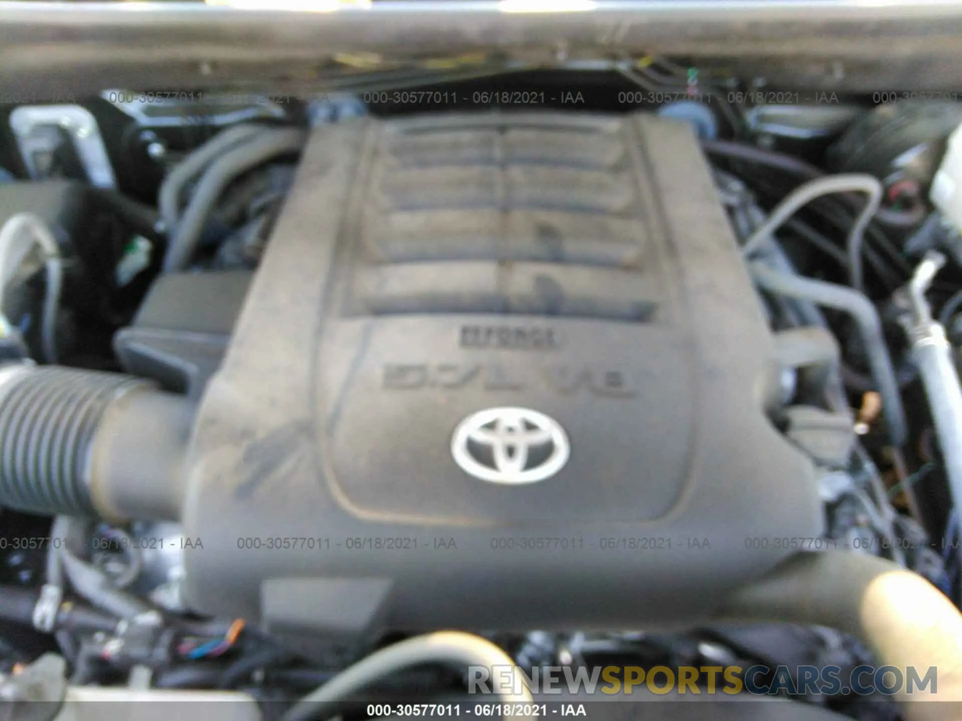 10 fotografías del automóvil dañado 5TFDY5F13LX887578 TOYOTA TUNDRA 4WD 2020