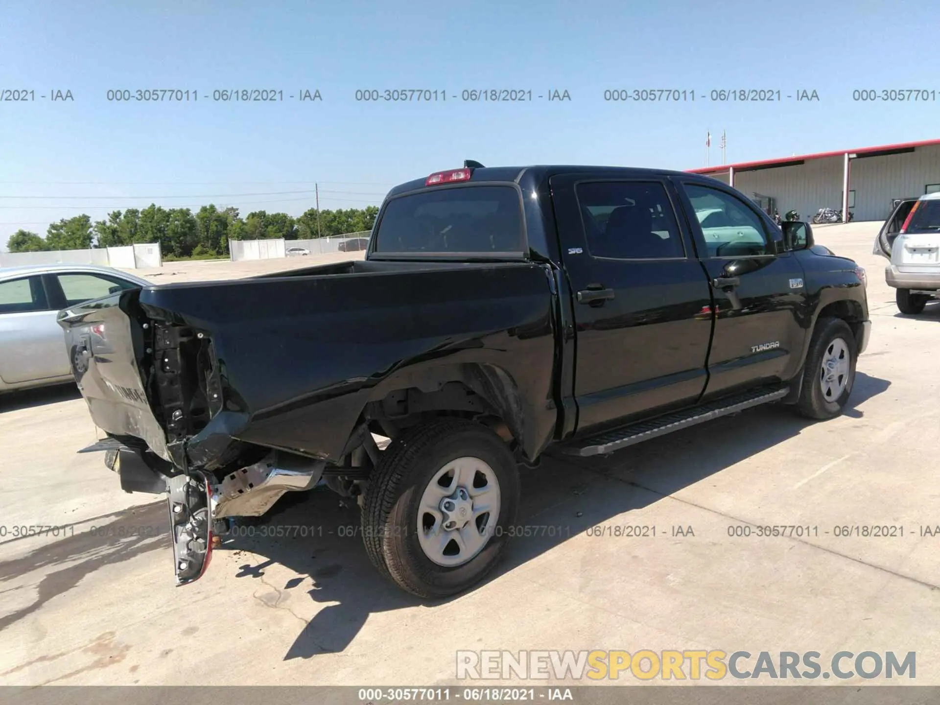 4 fotografías del automóvil dañado 5TFDY5F13LX887578 TOYOTA TUNDRA 4WD 2020