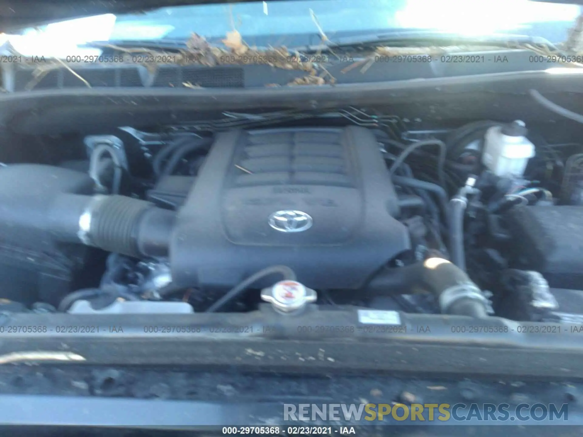 10 fotografías del automóvil dañado 5TFDY5F15LX915428 TOYOTA TUNDRA 4WD 2020