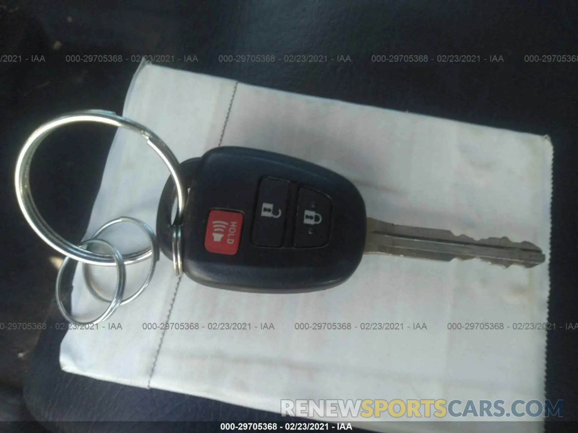 11 fotografías del automóvil dañado 5TFDY5F15LX915428 TOYOTA TUNDRA 4WD 2020