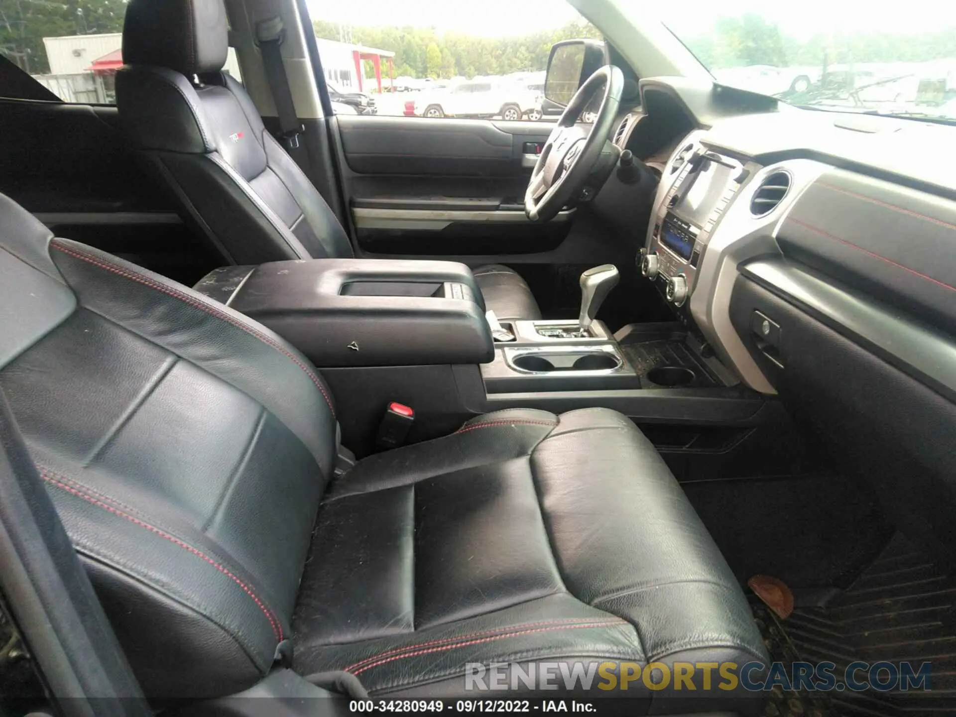 5 fotografías del automóvil dañado 5TFDY5F16LX889468 TOYOTA TUNDRA 4WD 2020
