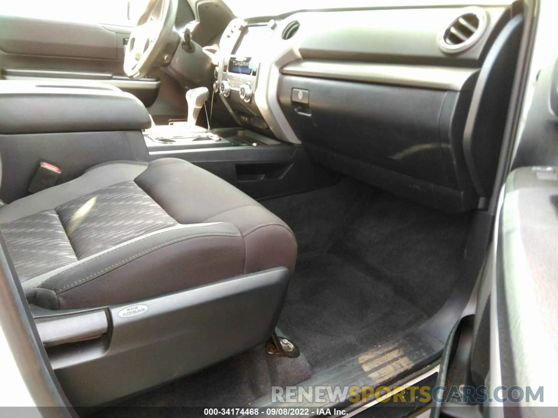 5 fotografías del automóvil dañado 5TFDY5F16LX932562 TOYOTA TUNDRA 4WD 2020