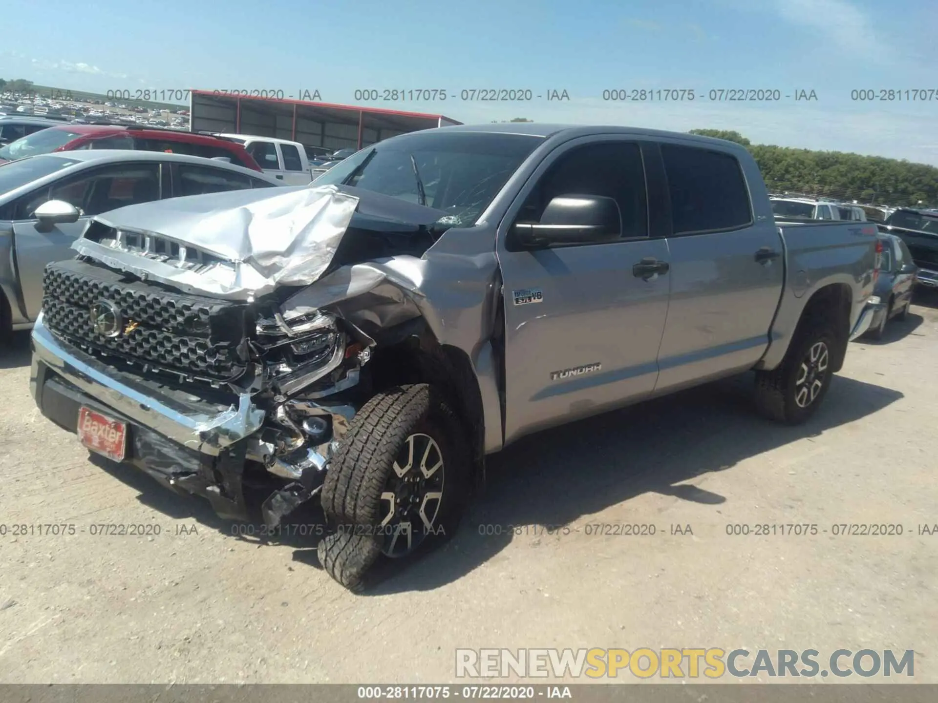 2 fotografías del automóvil dañado 5TFDY5F1XLX922066 TOYOTA TUNDRA 4WD 2020